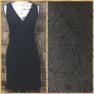 EUC EN FOCUS Lovey Lined, Side Zippered Lace Dress